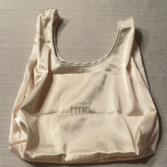 RMS beauty bag NWOT - Picture 1 of 1